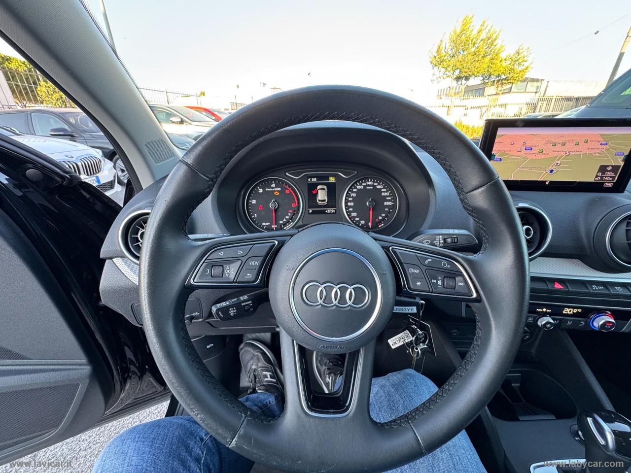 AUDI Q2 35 TDI quattro S tr. Identity Black