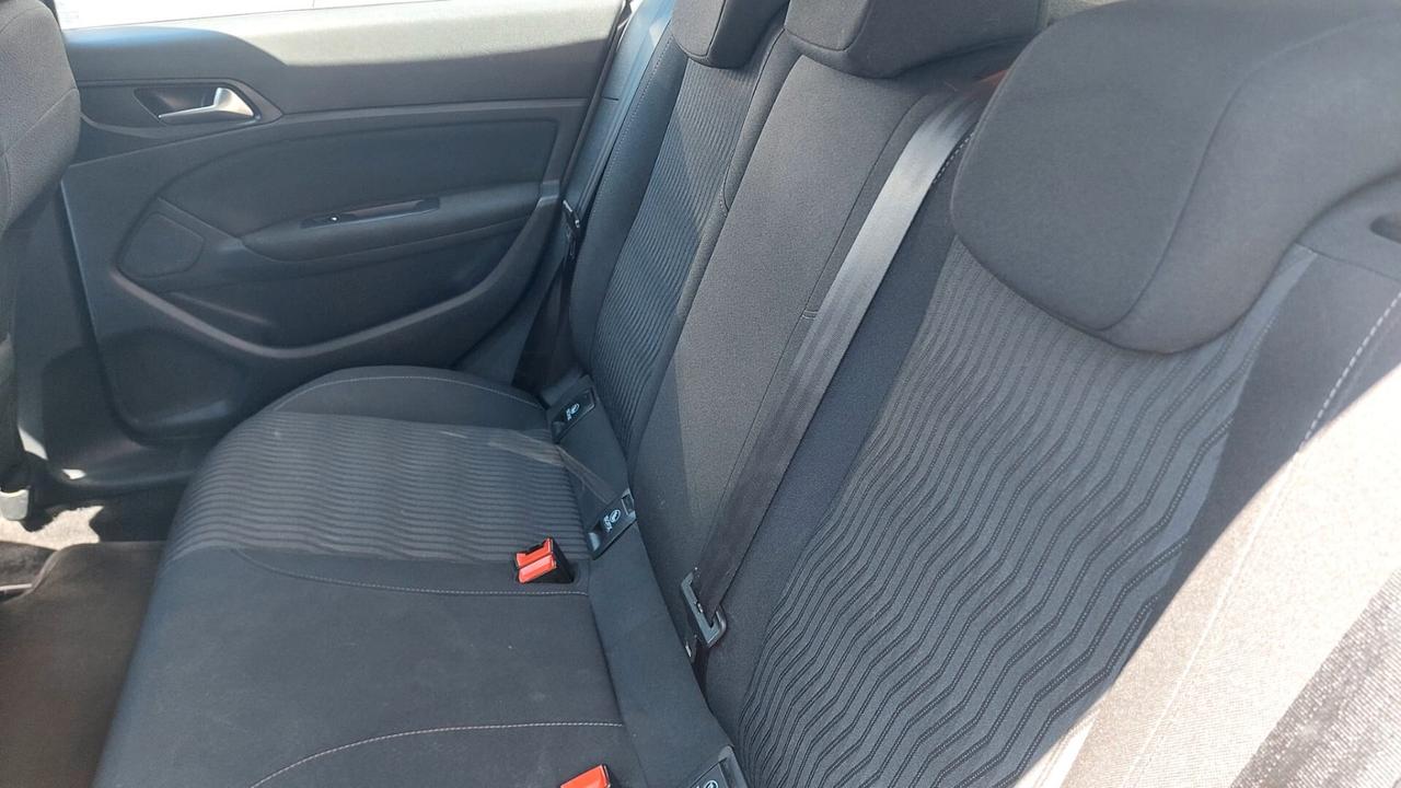 Peugeot 308 BlueHDi 100 1.6 HDI