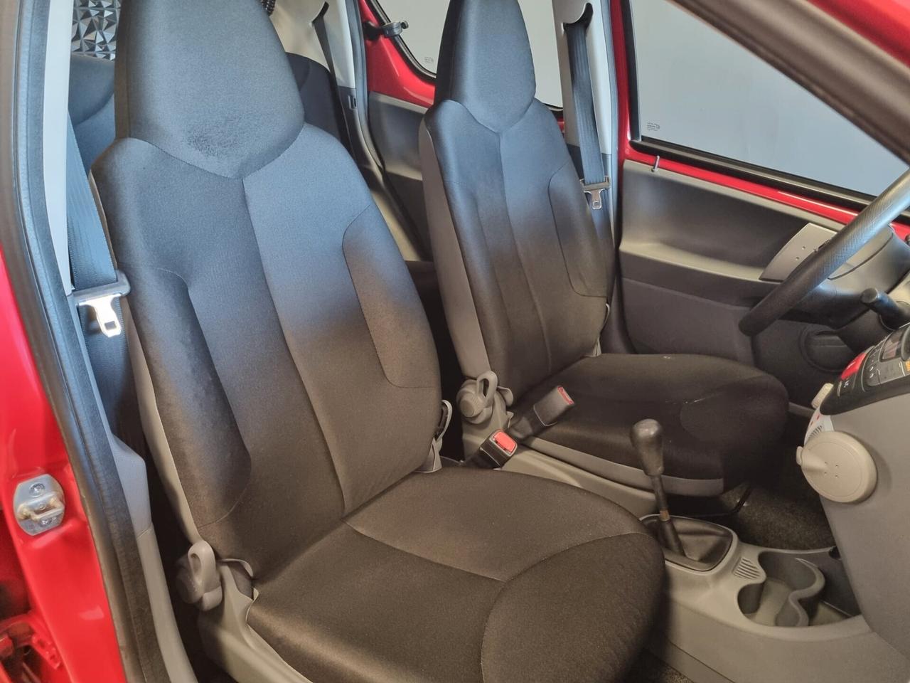 Toyota Aygo 1.0 12V VVT-i 5 porte Sol Connect