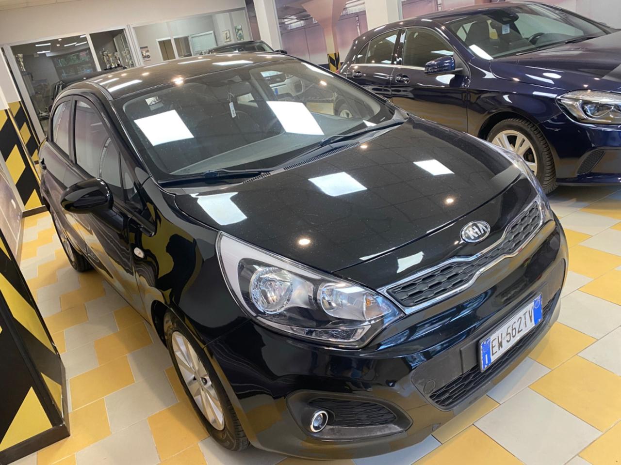 Kia Rio 1.1 CRDi 5p. Cool