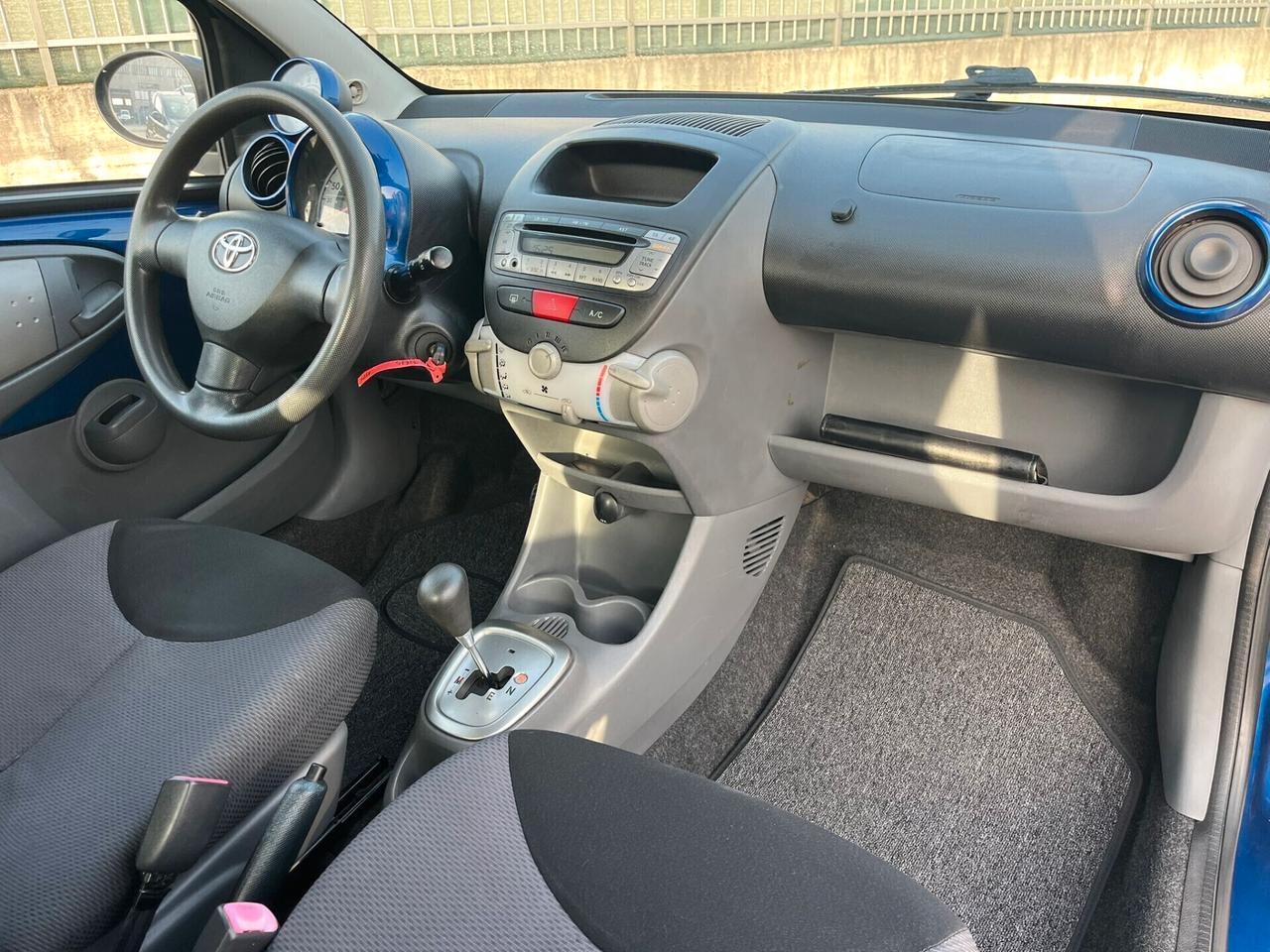 Toyota Aygo 1.0benz CAMBIO AUTOMATICO