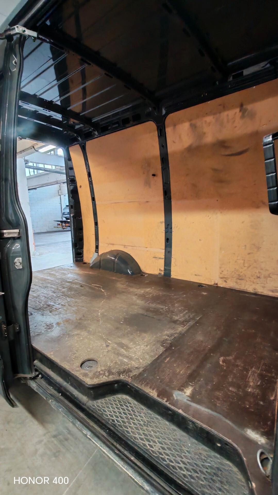 Iveco Daily 2.3 HPT DIESEL L2 H2 2017 AUTOMATICO EURO 6
