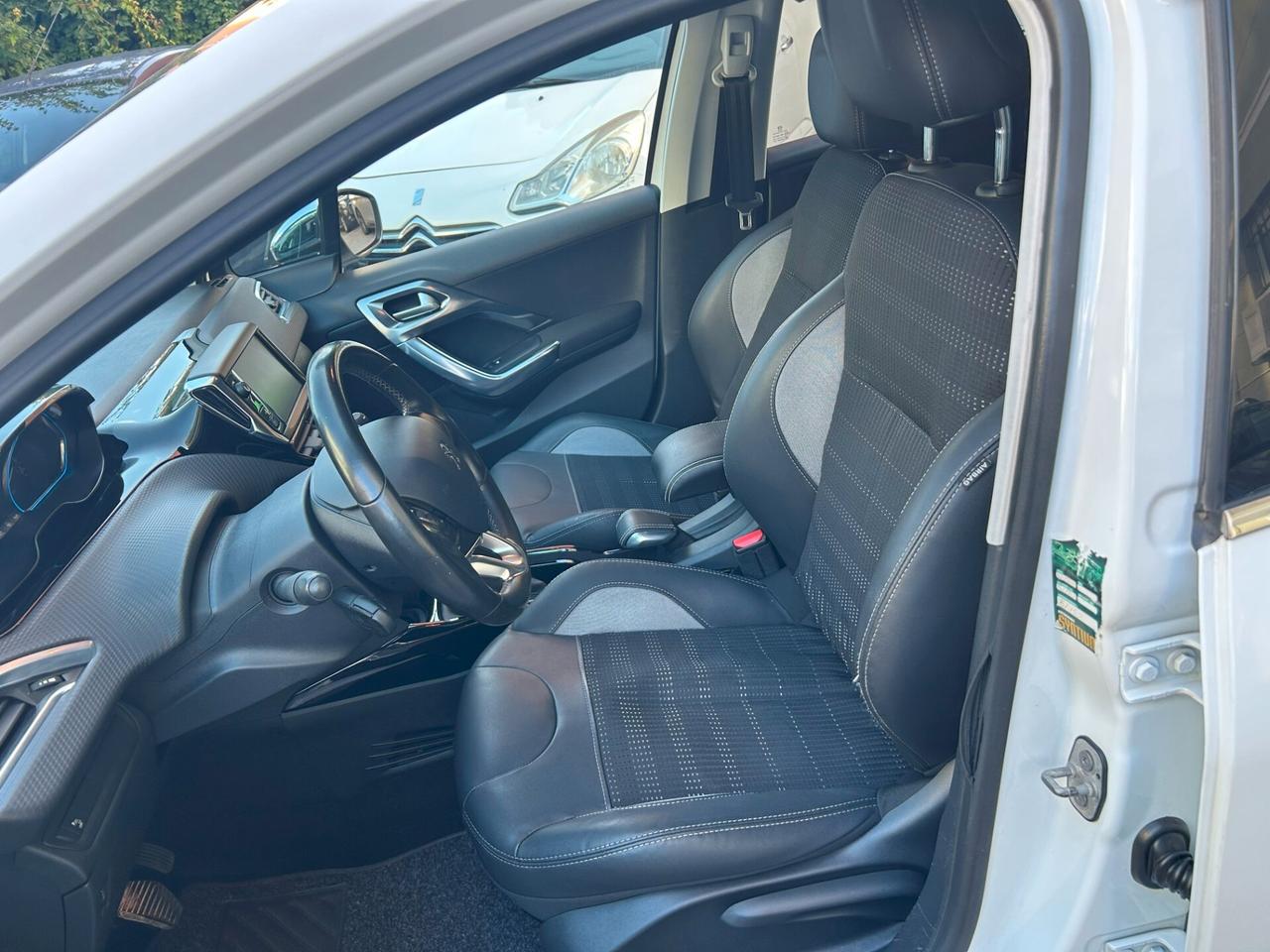 Peugeot 2008 BlueHDi 100 Allure EURO 6