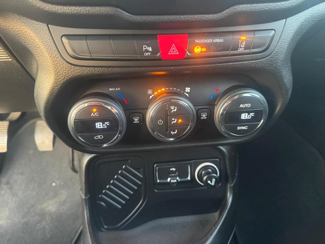 Jeep Renegade 1.6 Mjt Limited SOLAMENTE 73.000 KM