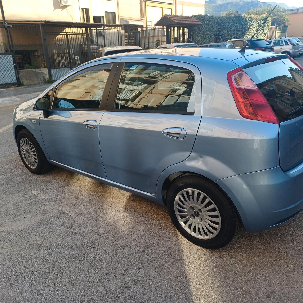 Fiat Grande Punto 1.3 MJT 75 CV 5 porte Active