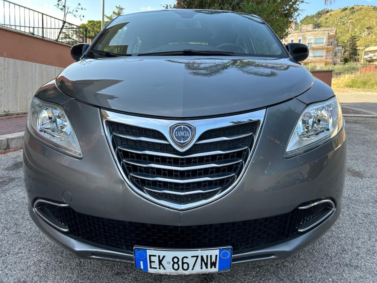 Lancia Ypsilon 1.2 69 CV IDEALE PER NEO PATENTATI