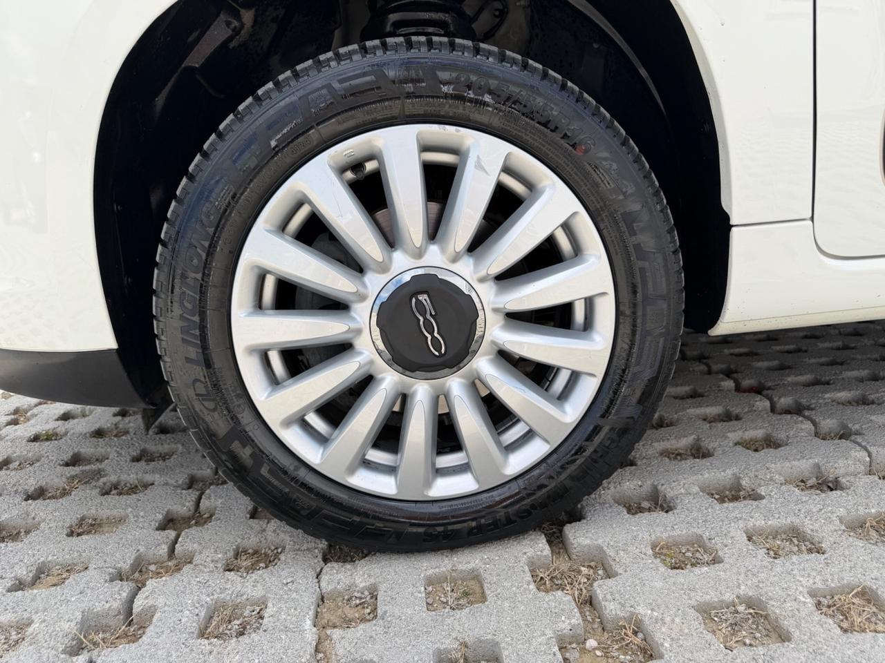 Fiat 500L 0.9 TwinAir Turbo Natural Power Lounge