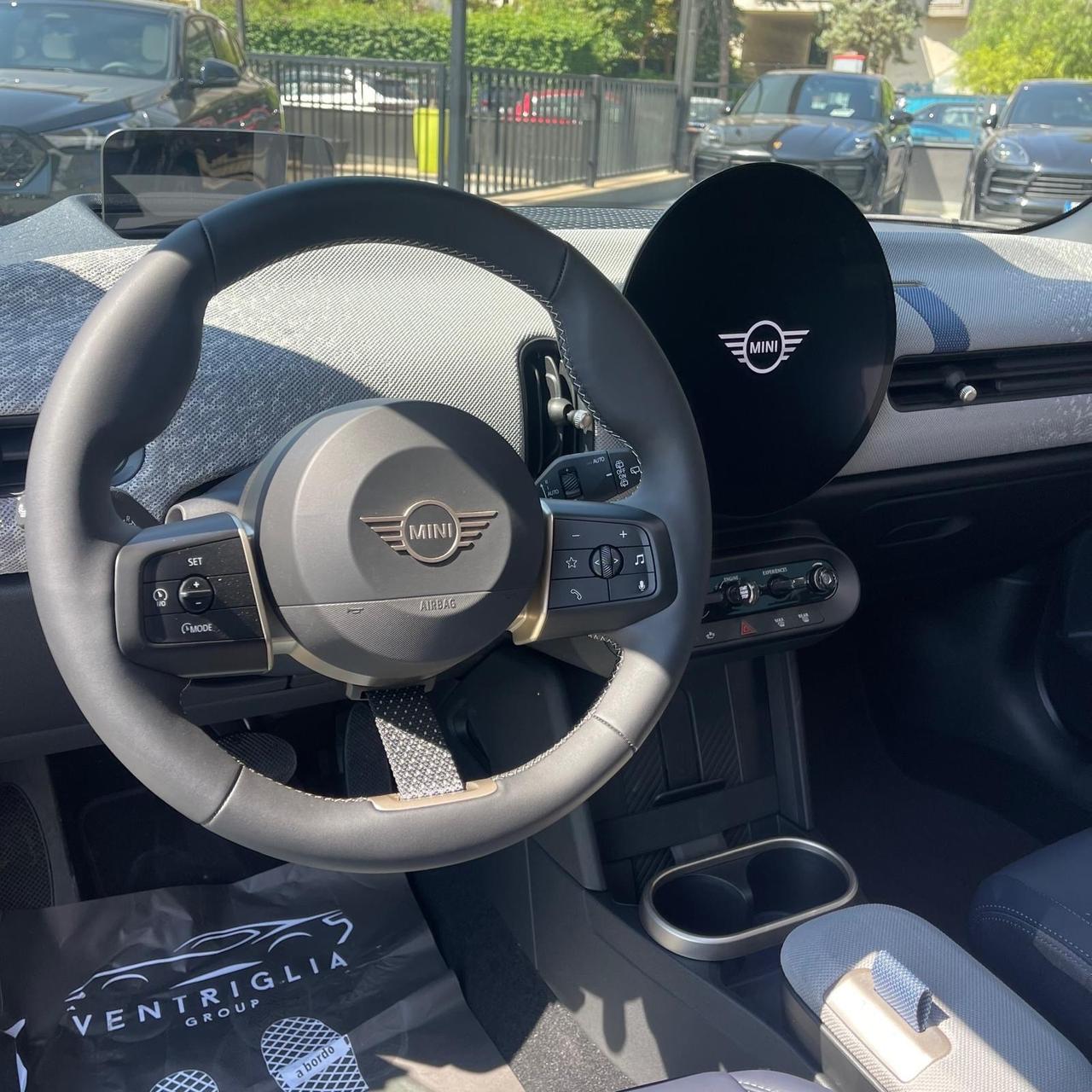 Mini Cooper C Favoured KM ZERO 06/2026