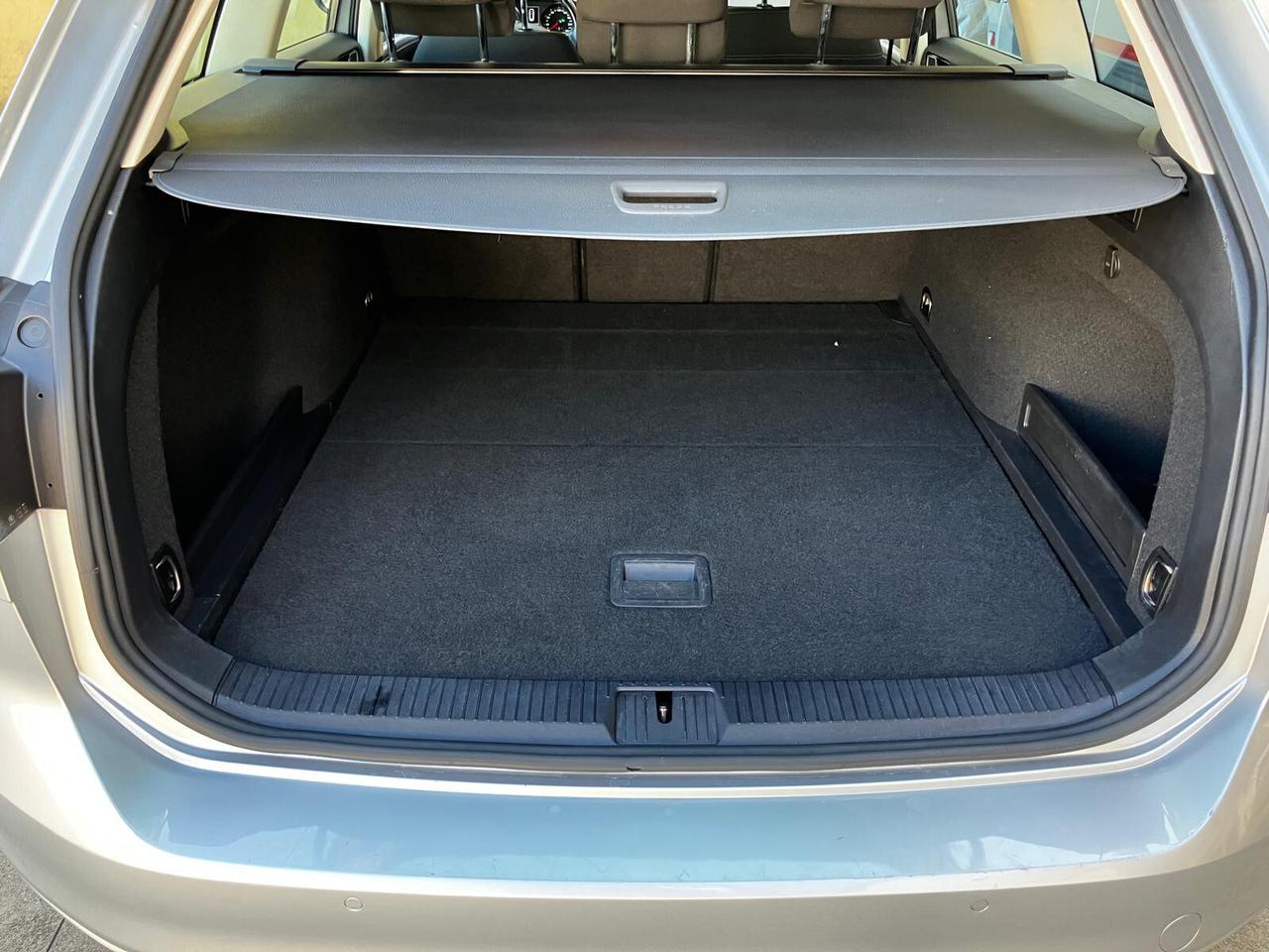 VOLKSWAGEN PASSAT variant 2.0 TDI DSG Business APP/MIRROR LINK