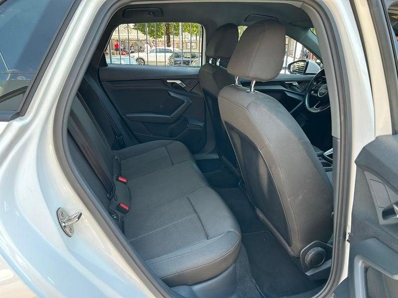 Audi A3 IV 2020 Sportback Sportback 30 2.0 TDI Business S tronic