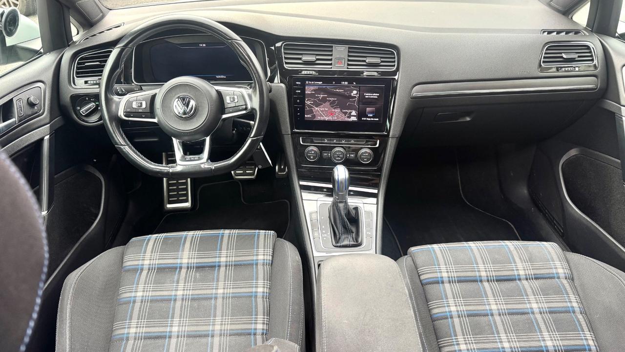 Volkswagen Golf 1.5 TSI eHybrid DSG GTE