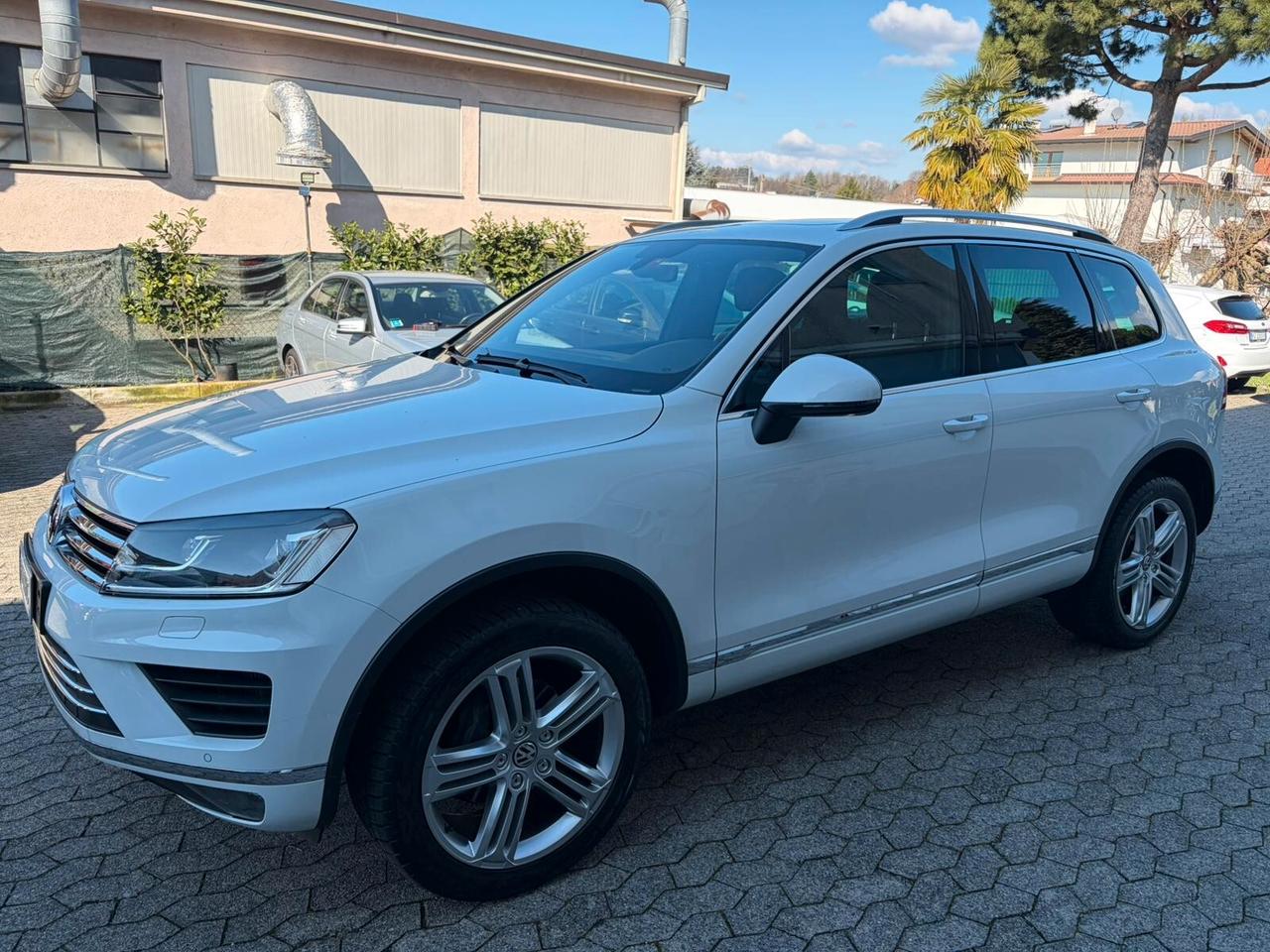 Volkswagen Touareg 3.0 TDI 204 CV tiptronic R-LINE*EURO6*FULL
