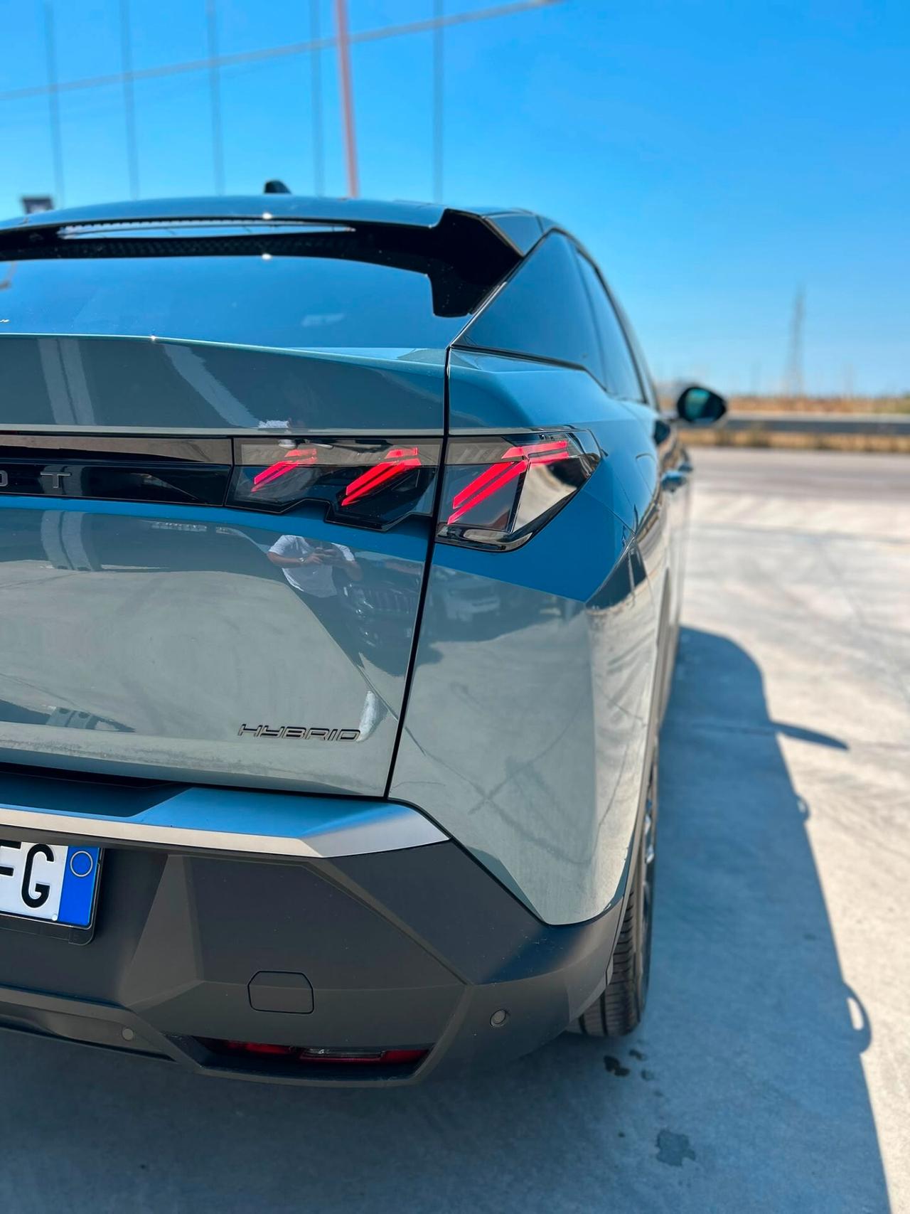 Peugeot 3008 Hybrid 136 e-DCS6 GT