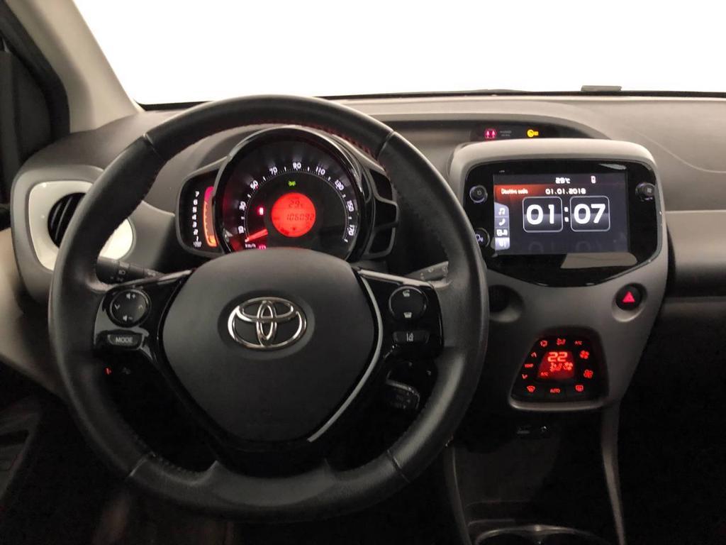 Toyota Aygo 5 Porte 1.0 VVT-i x-play