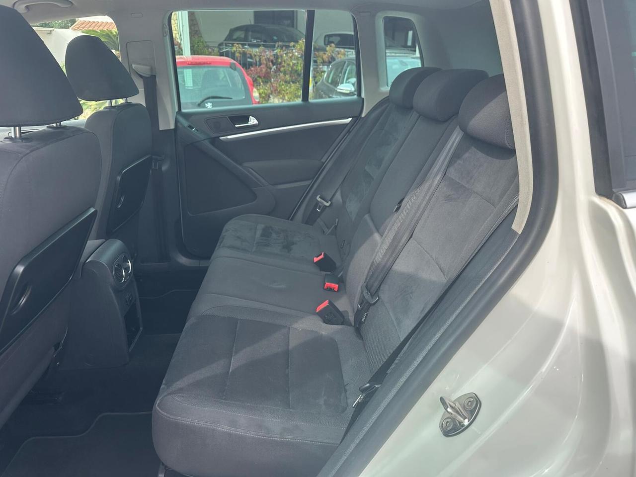 VW Tiguan 2.0 TDI Sport & Style (2012) | GANCIO TRAINO DI SERIE - Sotto i 10.000€