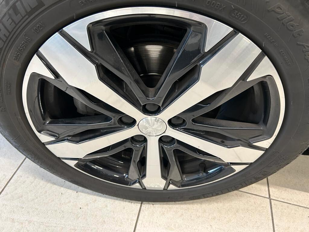 Peugeot 3008 ALLURE BlueHDi 130 6m GRIP CONTROL