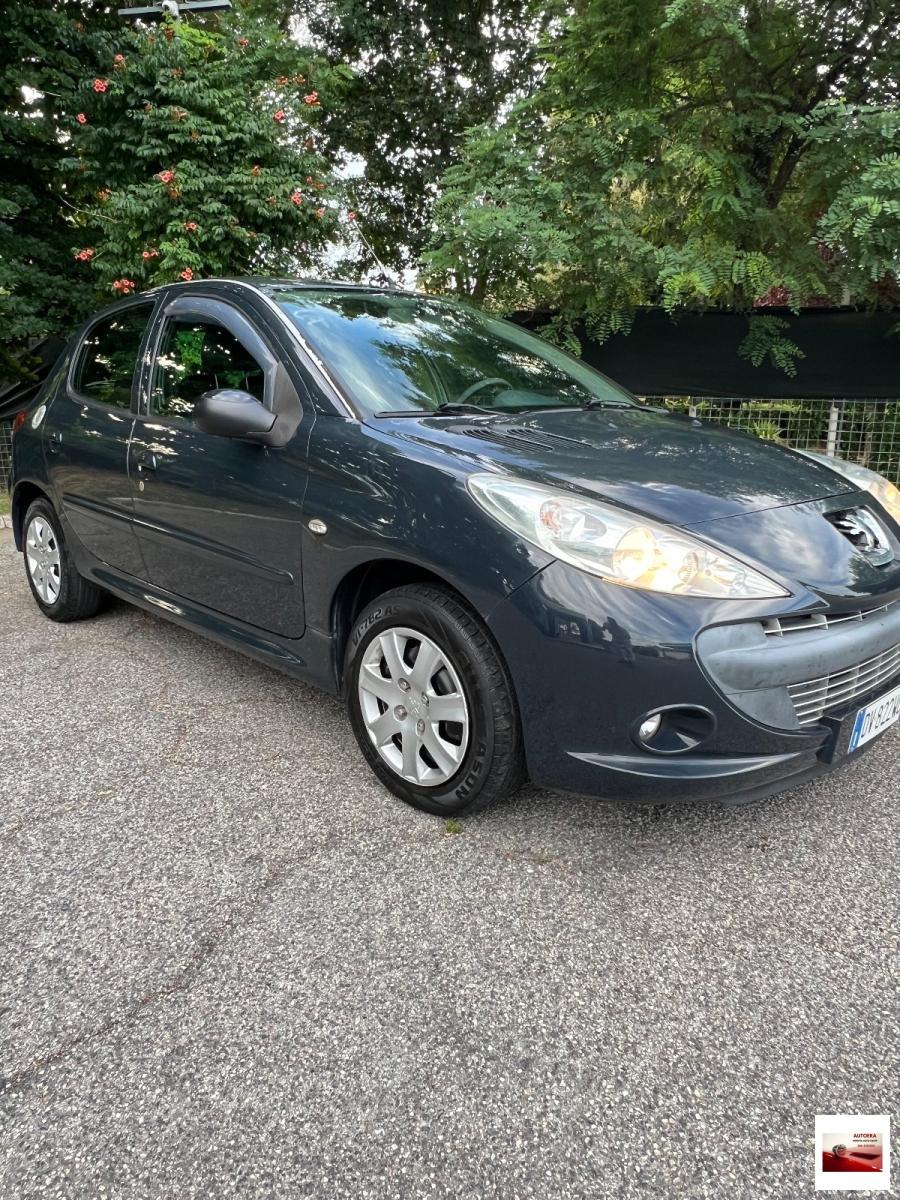 PEUGEOT - 206 - 1.1 60CV 5p. Trendy