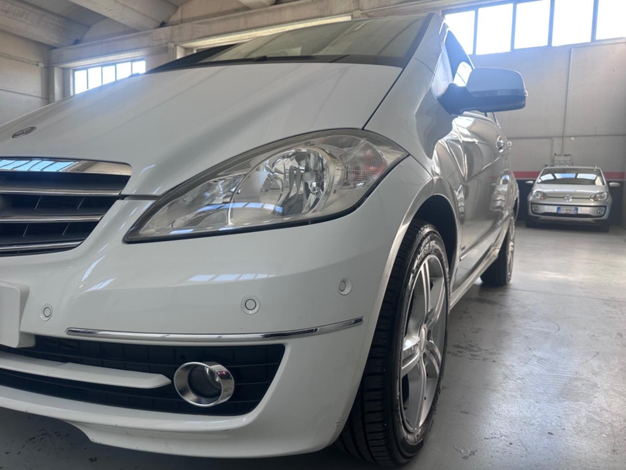 Mercedes-benz A 180 160 CDI AUTOMATIC Premium