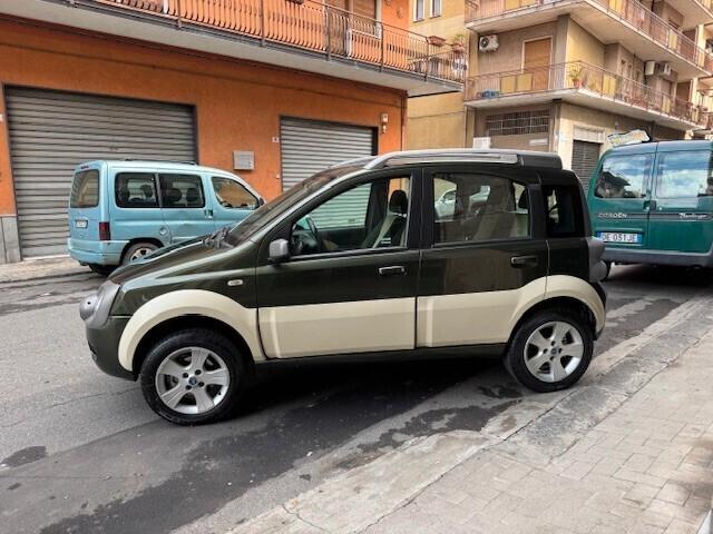 Fiat Panda 1.3 MJT 16V 4x4 Cross