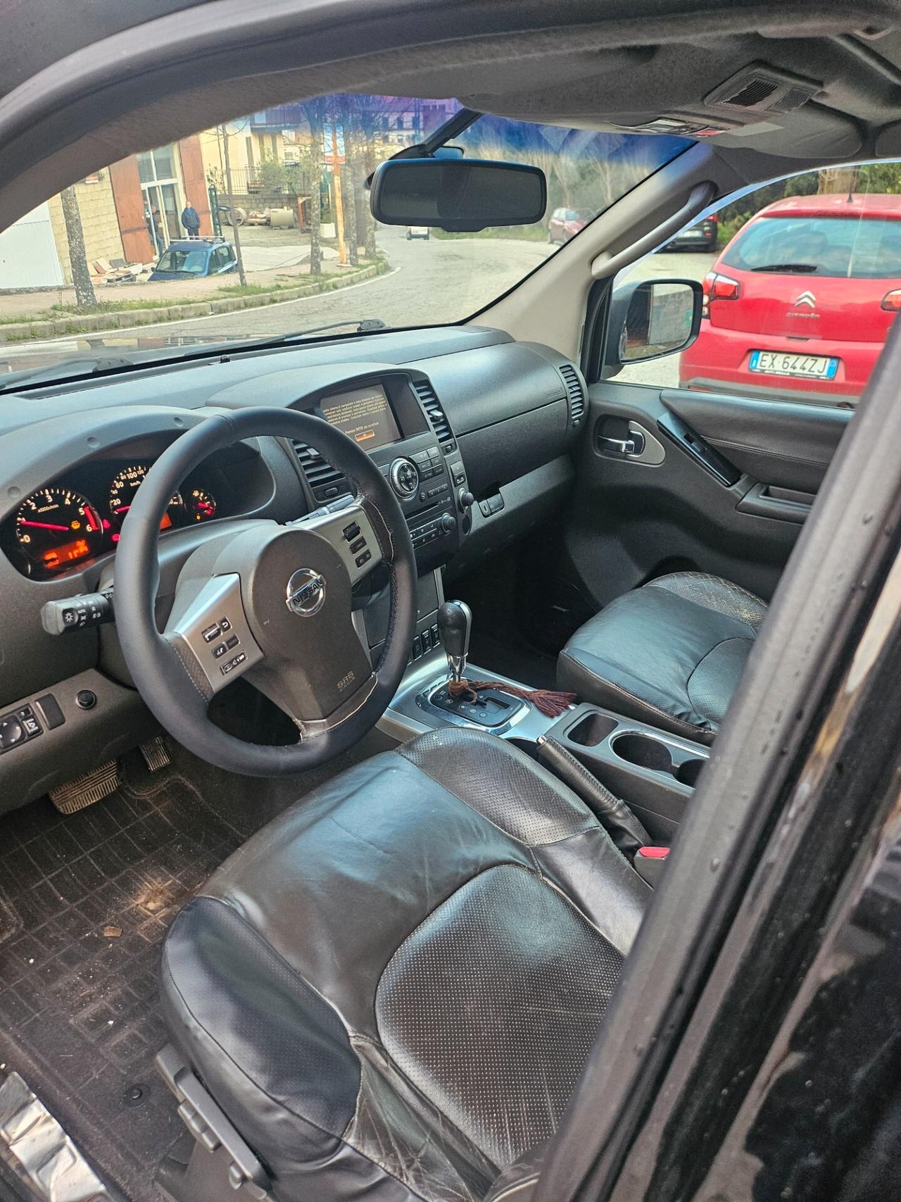 Nissan Navara 3.0 dCi 4 porte Double Cab 2011