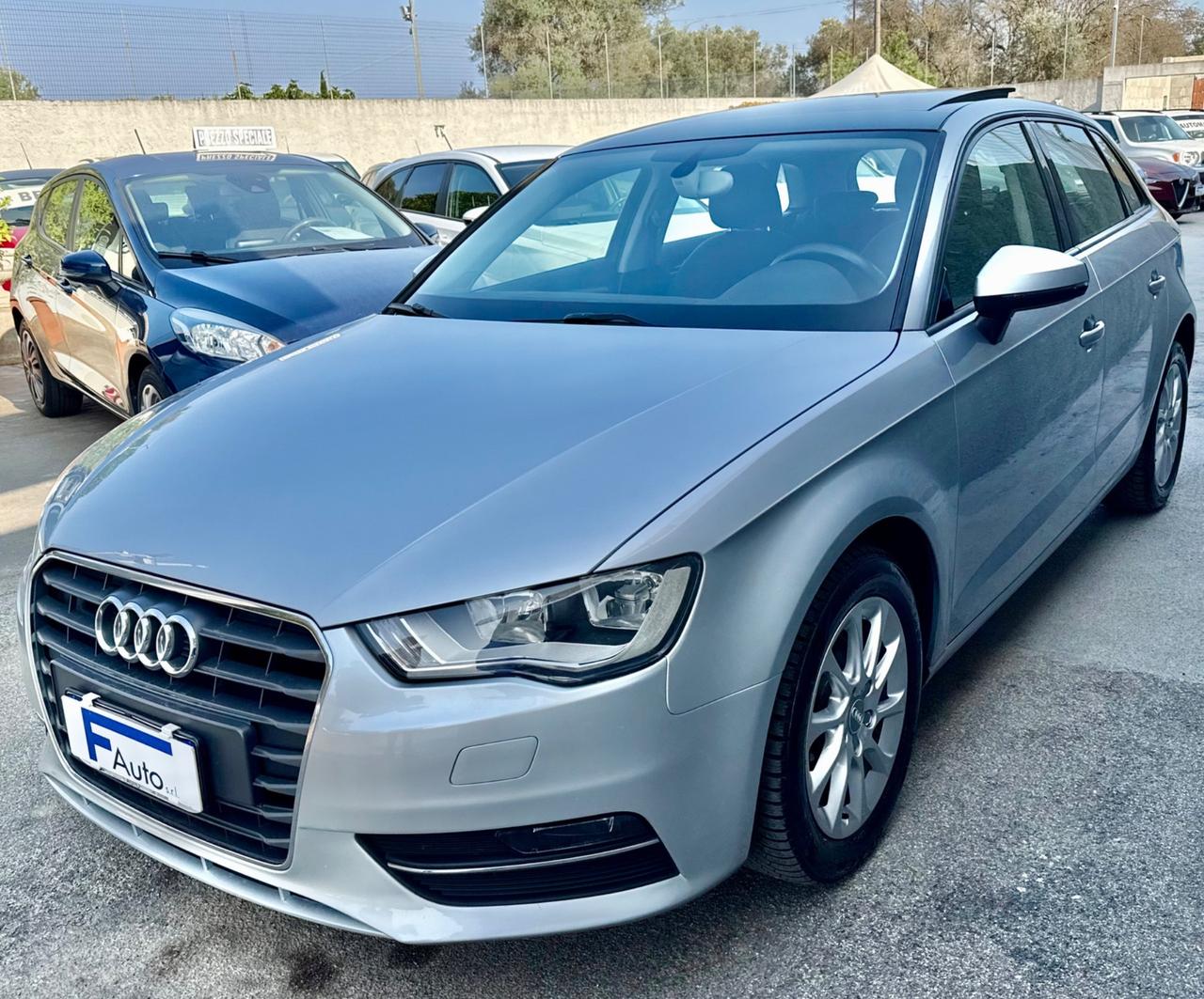 Audi A3 1.6 TDI,TETTO APRIBILE ,Climatronic bizona,Navi,ecc.