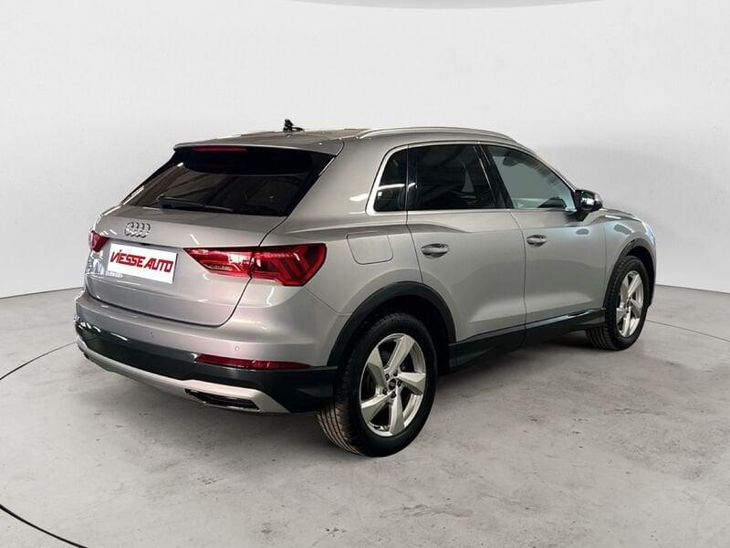 Audi Q3 Q3 35 2.0 tdi Identity Black s-tronic