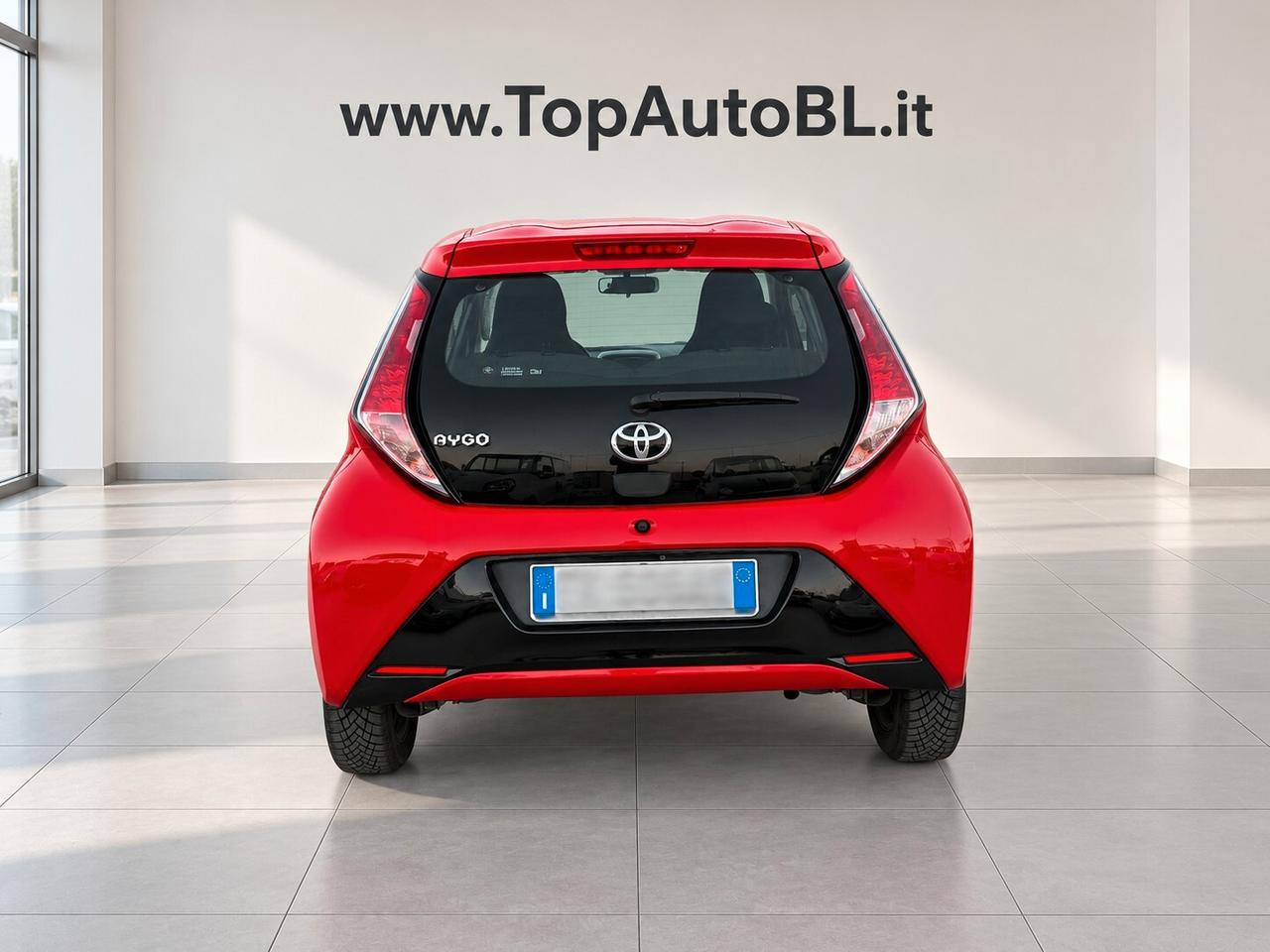 Toyota Aygo 1.0 VVT-i 69 CV 5 porte x-play TSS MMT