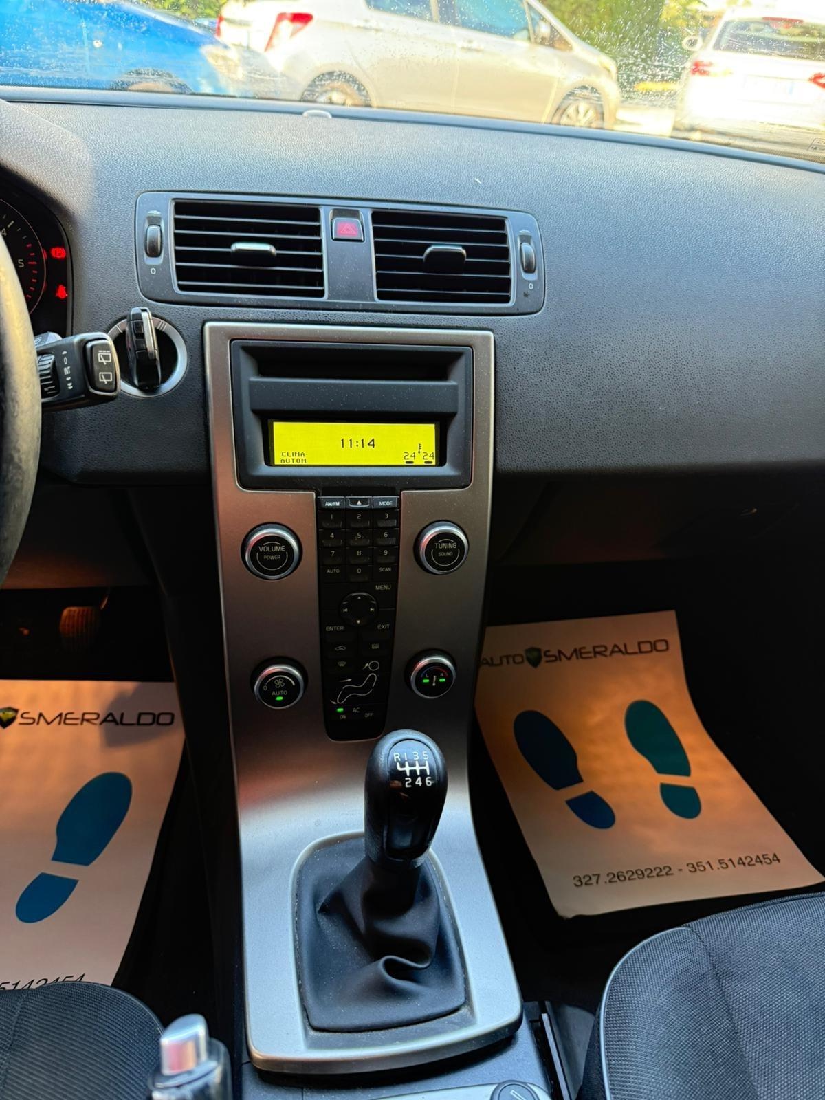 Volvo V50 D2 R-design