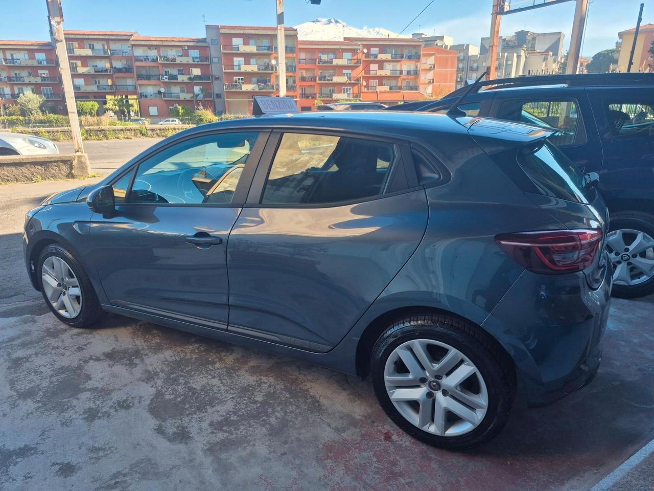 Renault Clio TCe 90 CV 5 porte IVA ESPOSTA