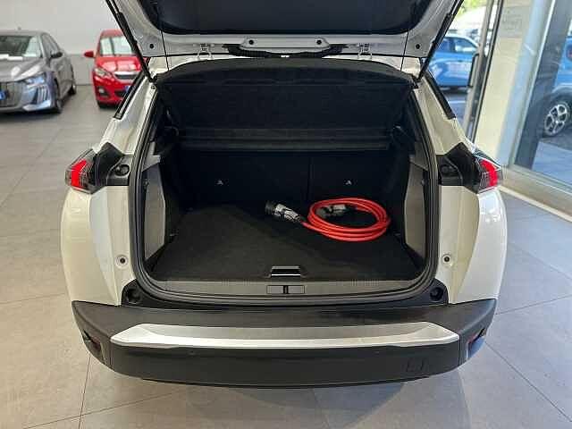 Peugeot 2008 motore elettrico 136 CV GT Pack