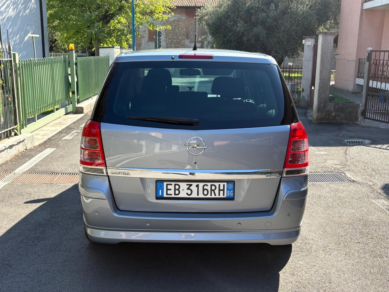 Opel Zafira 1.8 16V GPL-TECH Cosmo 7 POSTI