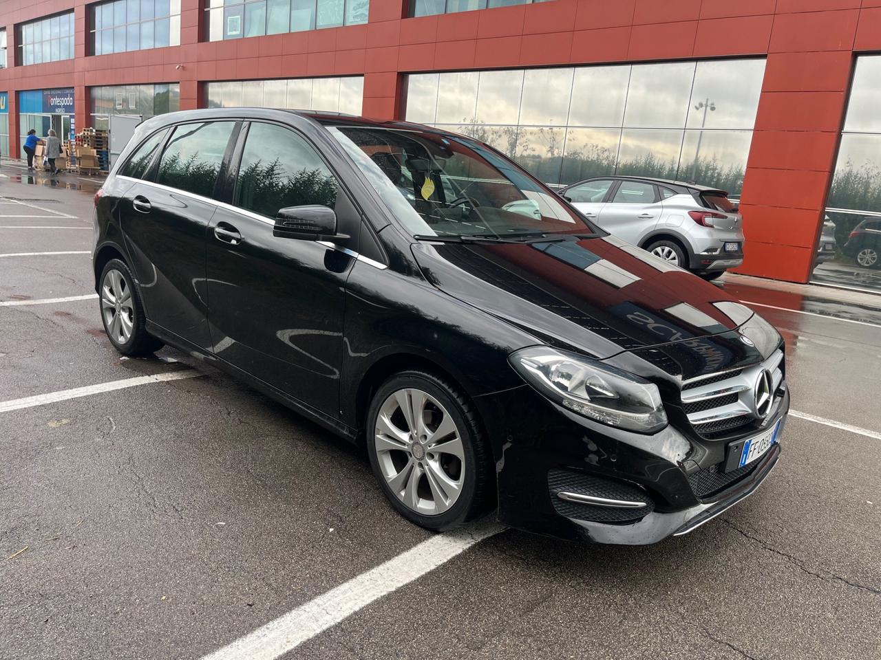 Mercedes-benz B 180 d Premium 2016