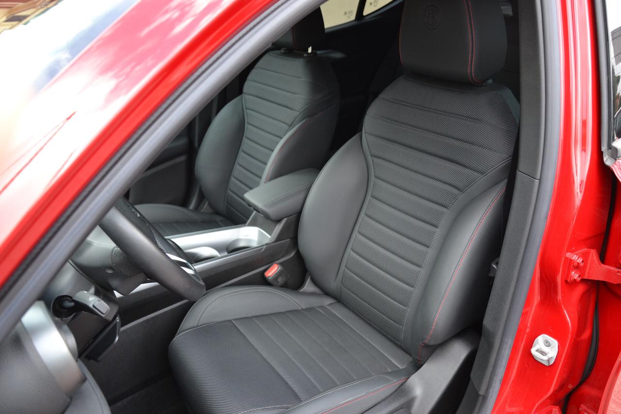 Alfa Romeo Tonale 1.6 D 130CV TCT6 SPRINT PELLE+LED+PDC+PRIVACY