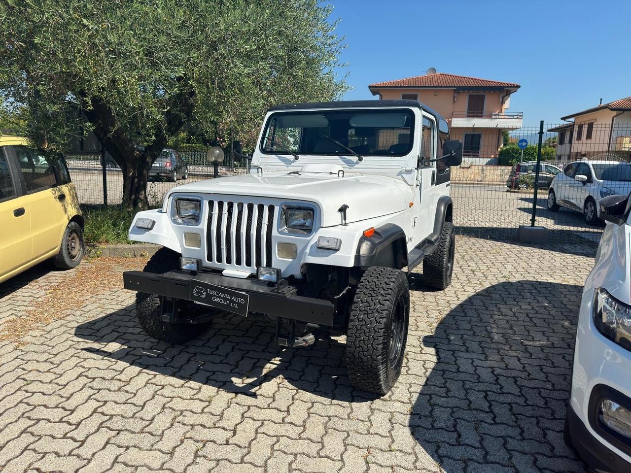 Jeep Wrangler 2.5 Laredo GPL