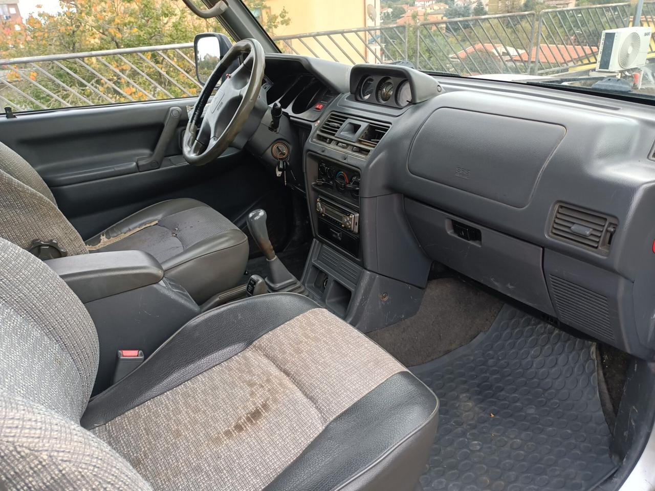 Mitsubishi Pajero 2.5 TDI Metal-top S.S. GLX Air