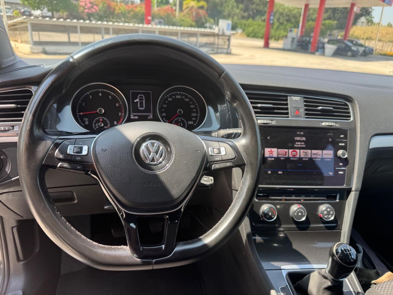 Volkswagen Golf 1.0 TSI 110 CV 5p. Trendline BlueMotion Technology