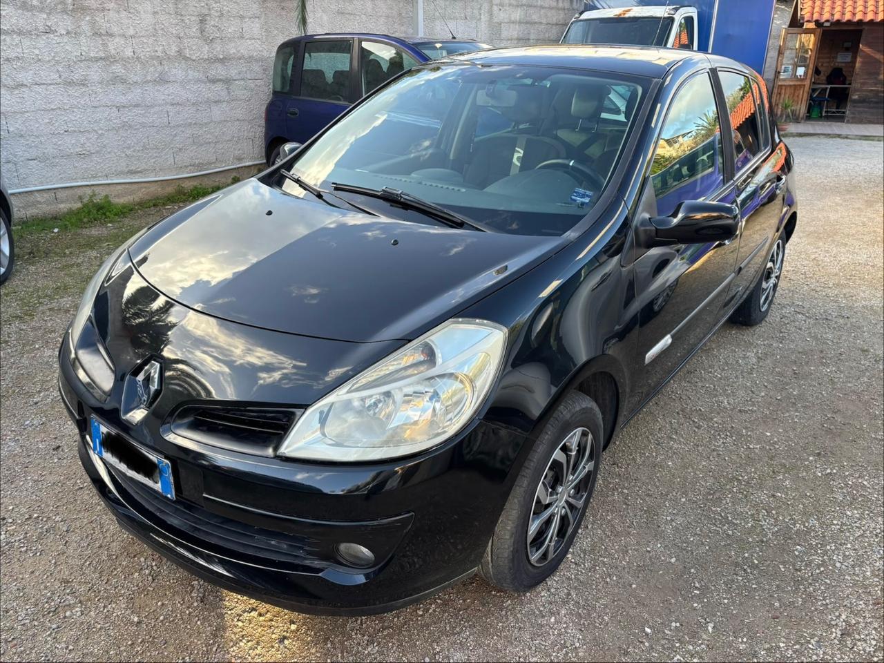 Renault Clio 1.2 16V 5 porte Confort