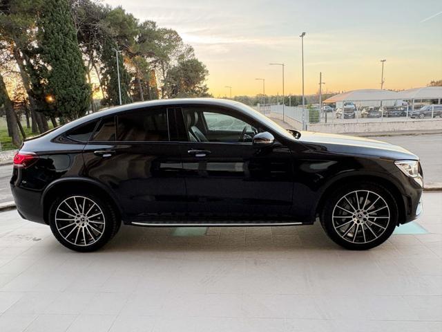 MERCEDES-BENZ GLC 300 de 4Matic Plug-in hybrid Coupé Premium Plus.