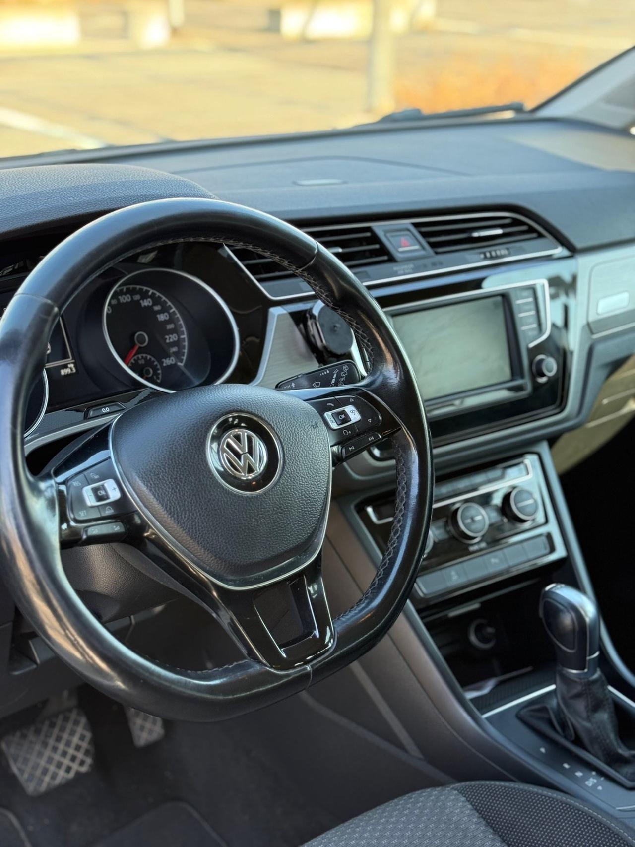 Volkswagen Touran 2.0 TDI 150 CV SCR DSG Executive BlueMotion Tech.