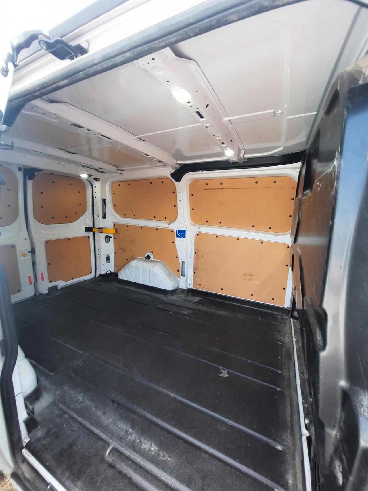 Ford Transit Custom 340 2.0 TDCi 130 PC PR.IVATO Titanium