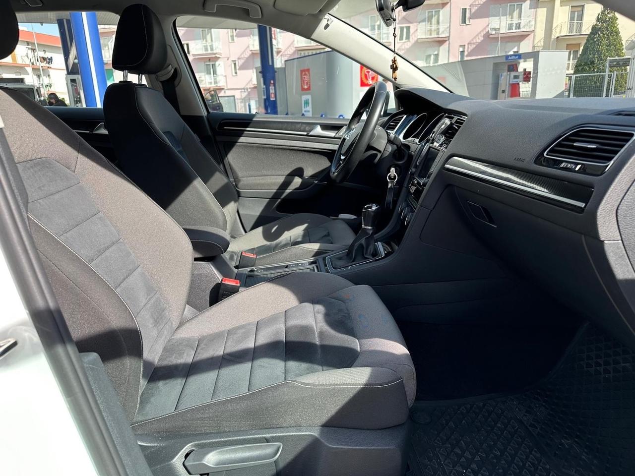 Volkswagen Golf 1.6 TDI 110 CV 5p. Highline BlueMotion Technology