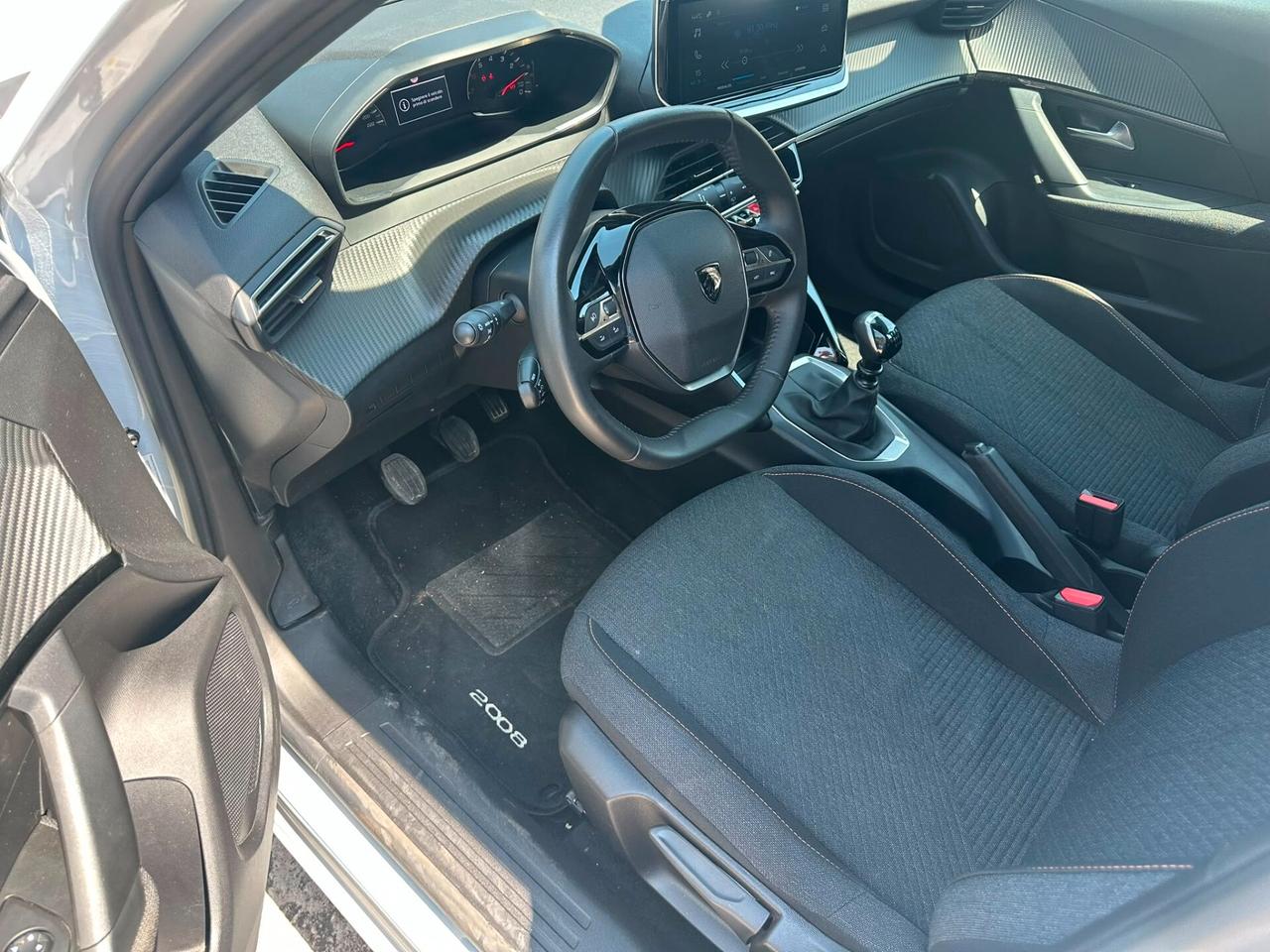 Peugeot 2008 PureTech 100 S&S Style