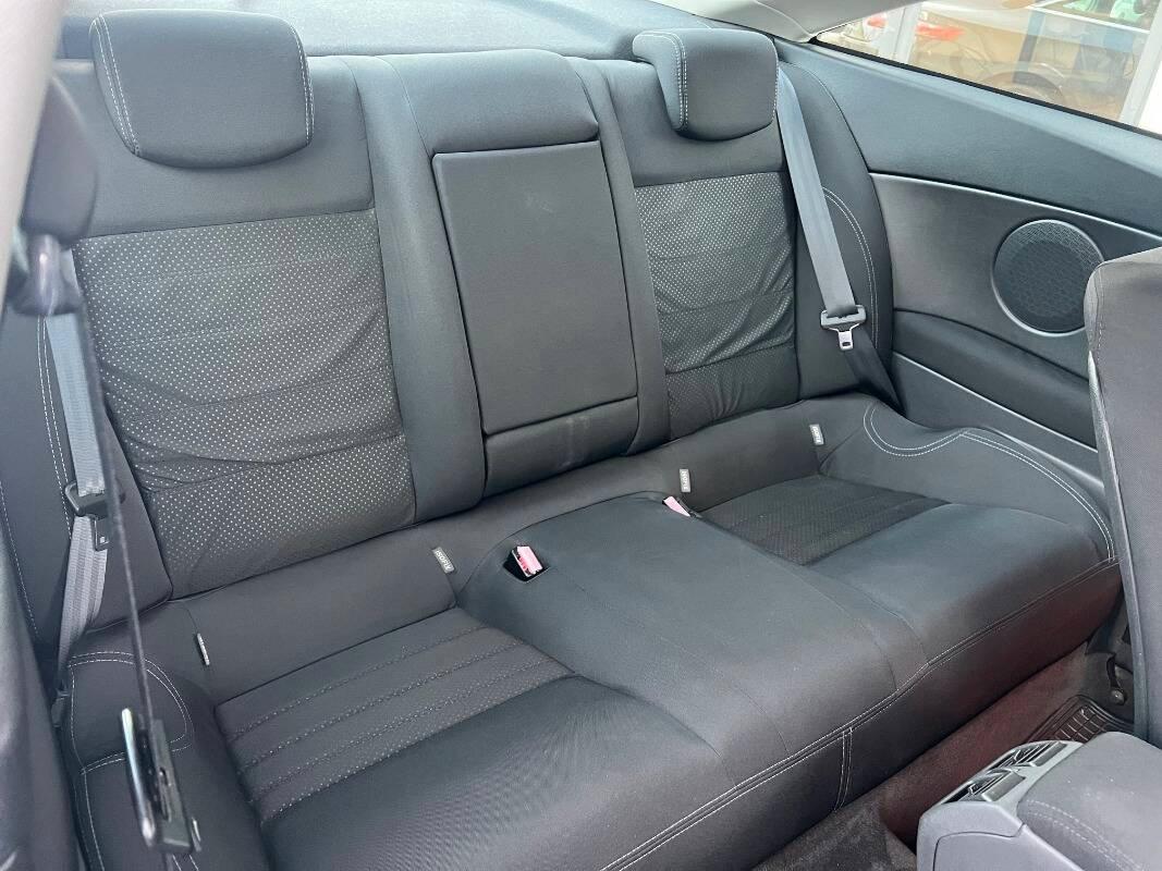 Renault Laguna IV 2011 Coupe Laguna coupe 2.0 dci Wave (wave edition) 150cv