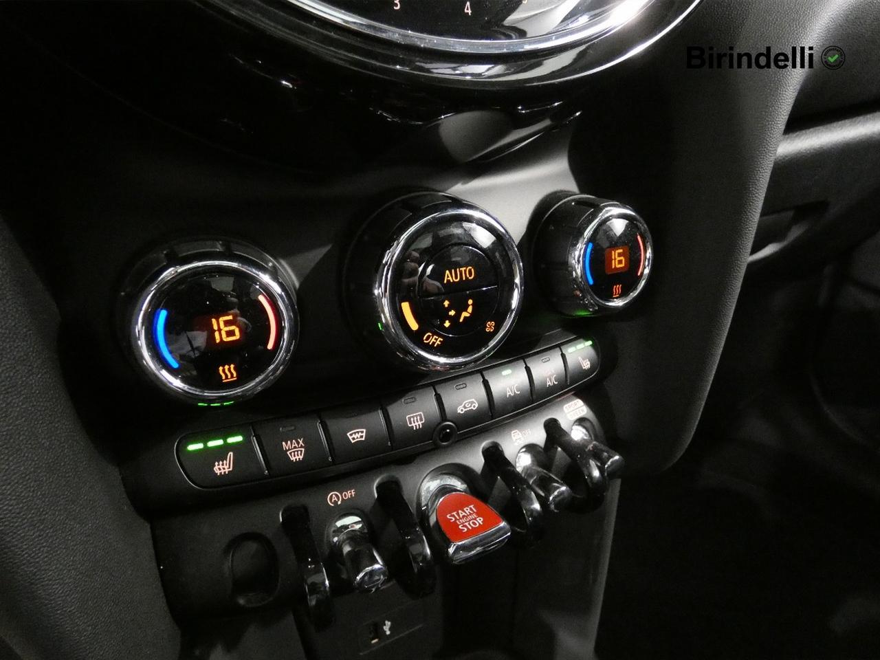 MINI Mini 5 porte (F55) - Mini 1.5 Cooper Classic 5 porte