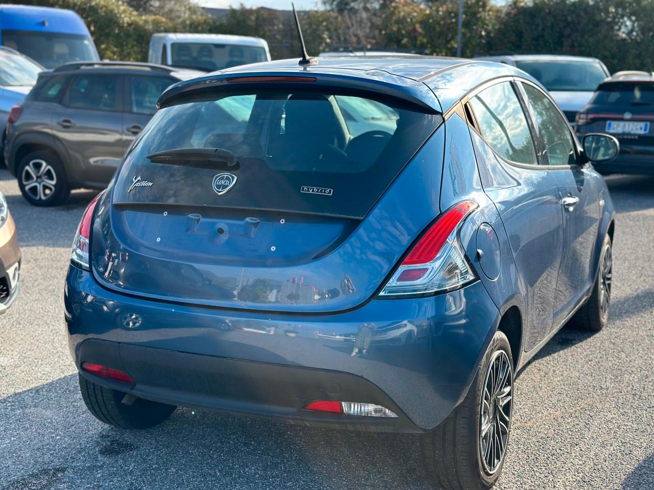 Lancia Ypsilon 1.0 FireFly 5 porte S&S Hybrid