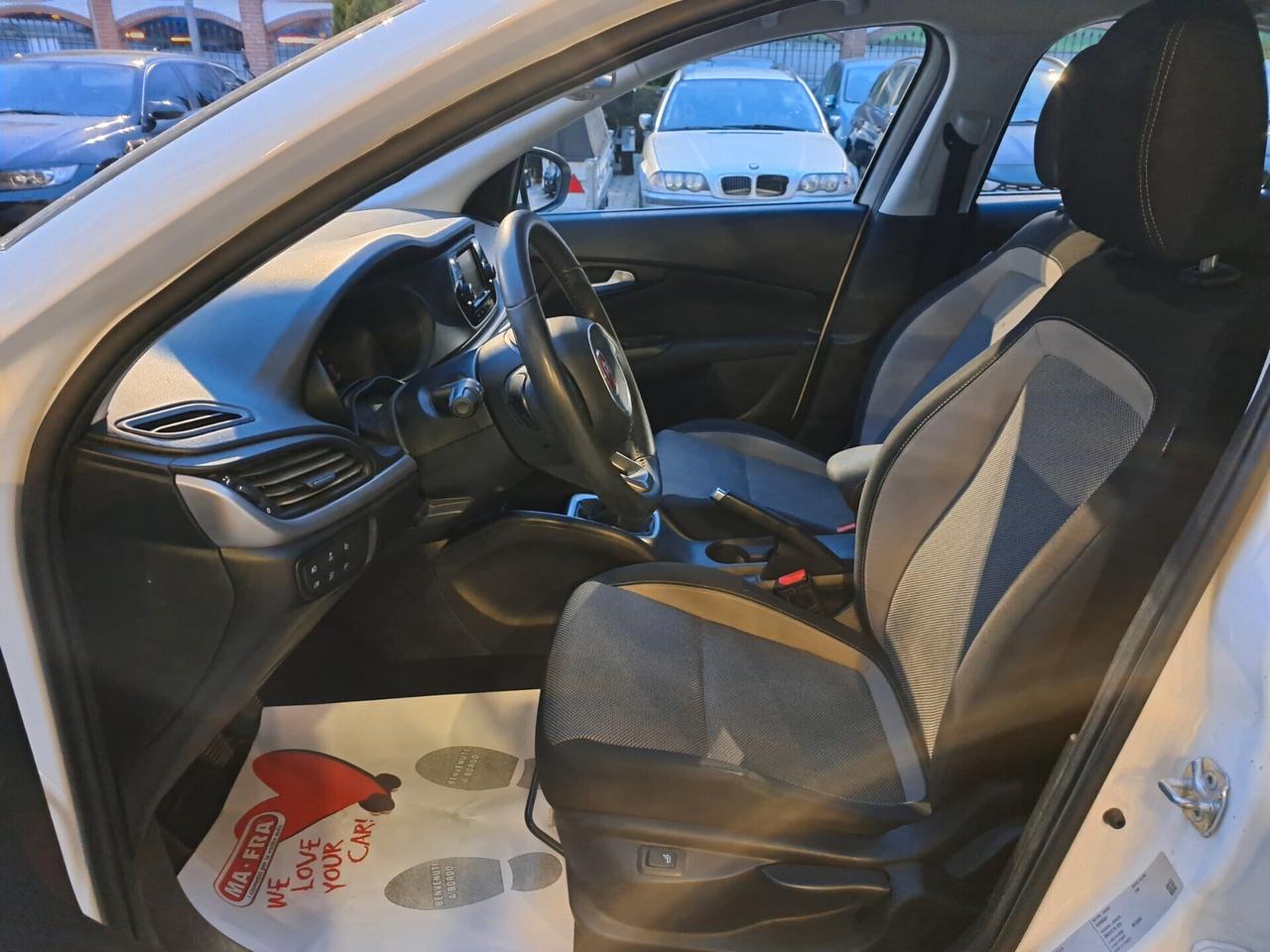 Fiat Tipo 1.6 Mjt 4 porte Lounge/120 CV