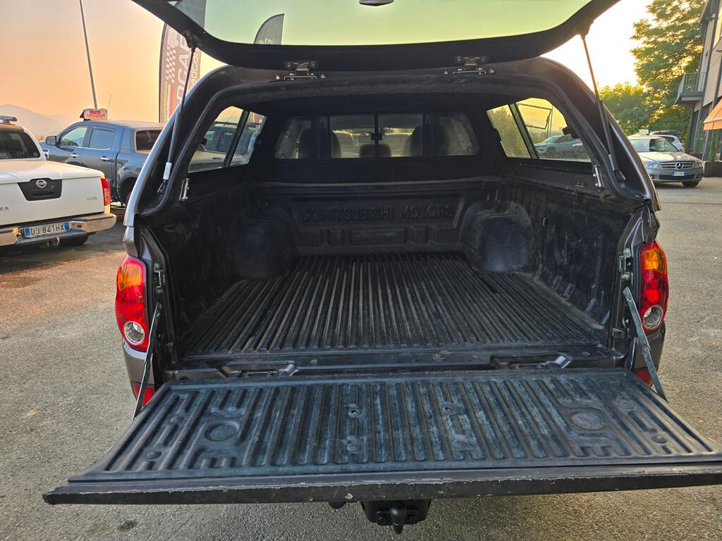 Mitsubishi L200 2.5 DI-D 178 CV INTENSE PLUS
