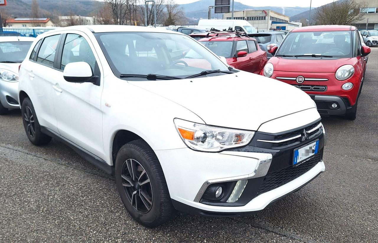 Mitsubishi ASX 1.6 Navy Plus