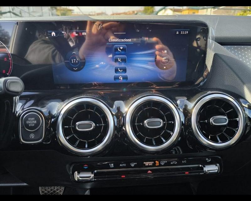 Mercedes-Benz GLA GLA 180 d Progressive Advanced