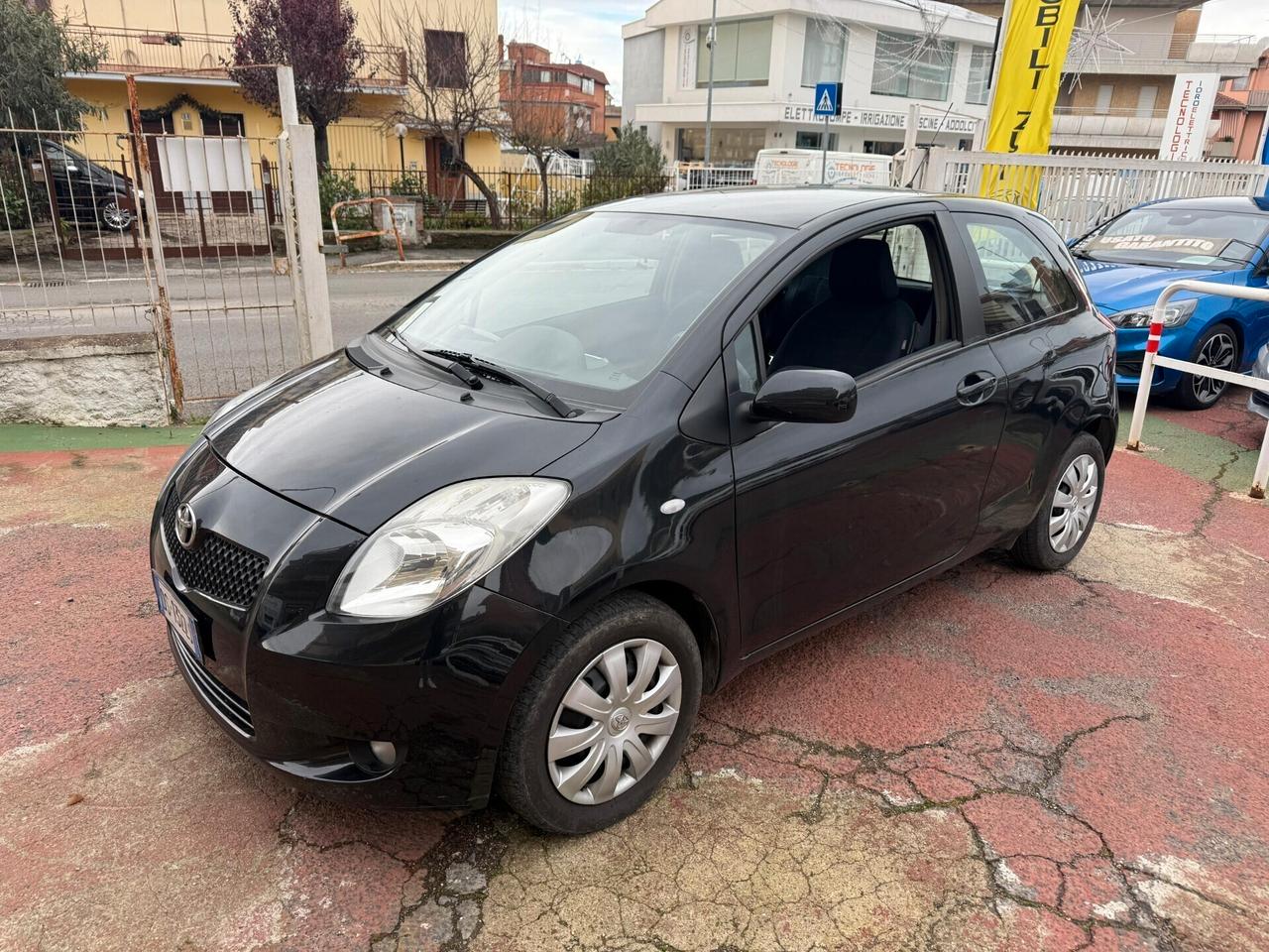 TOYOTA YARIS